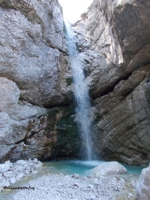 11-CASCATA